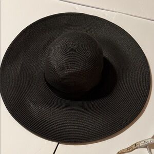 Classic Wide-Brim Black Sun Hat